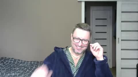 Snapshot of harrysnake chatting on 02/24/25, 06:38 HarrySnake online show from 02/24/25, 06:38