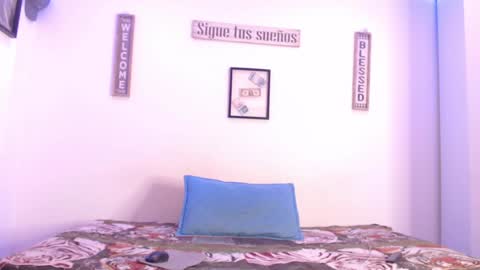 Snapshot of harrythomson1 chatting on 01/21/25, 01:08 harry thomson online show from 01/21/25, 01:08