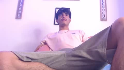 Snapshot of harrythomson1 chatting on 03/05/25, 04:45 harry thomson online show from 03/05/25, 04:45