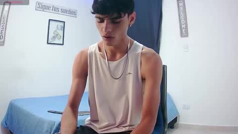 Snapshot of harrythomson1 chatting on 10/21/25, 12:11 harry thomson online show from 10/21/25, 12:11