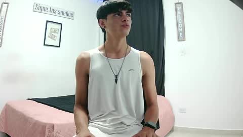 Snapshot of harrythomson1 chatting on 04/27/26, 12:08 harry thomson online show from 04/27/26, 12:08