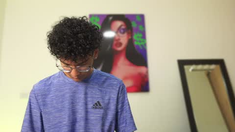 Snapshot of harrytwink18 chatting on 12/11/24, 01:17 HARRY online show from 12/11/24, 01:17