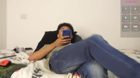 Snapshot of harrytwink18 chatting on 12/17/24, 04:43 HARRY online show from 12/17/24, 04:43