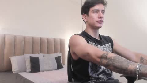 Snapshot of harryy_joness chatting on 02/06/25, 05:19 Harry Jones online show from 02/06/25, 05:19