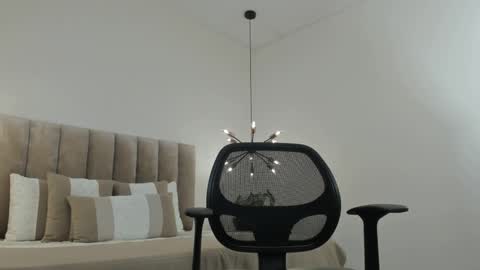 Snapshot of harryy_joness chatting on 02/28/25, 09:33 Harry Jones online show from 02/28/25, 09:33