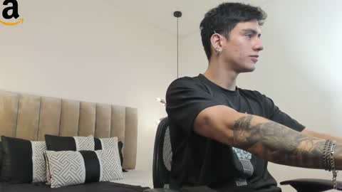 Snapshot of harryy_joness chatting on 03/04/25, 05:34 Harry Jones online show from 03/04/25, 05:34