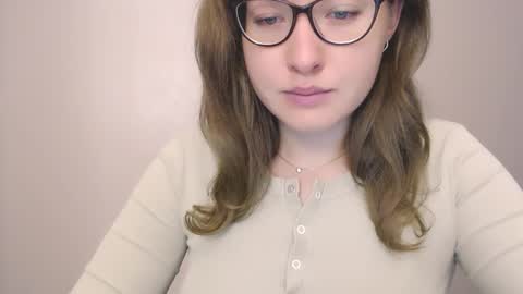 Snapshot of hartfoxx chatting on 10/31/25, 10:33 hartfoxx online show from 10/31/25, 10:33