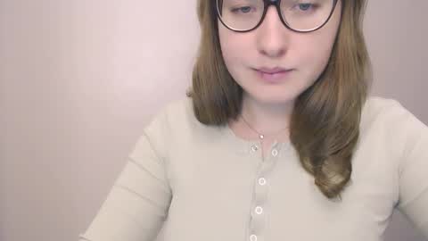 Snapshot of hartfoxx chatting on 11/13/25, 08:30 hartfoxx online show from 11/13/25, 08:30