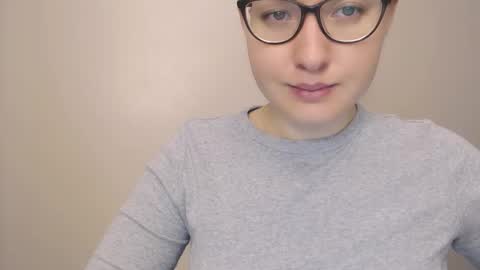 Snapshot of hartfoxx chatting on 11/15/25, 02:46 hartfoxx online show from 11/15/25, 02:46