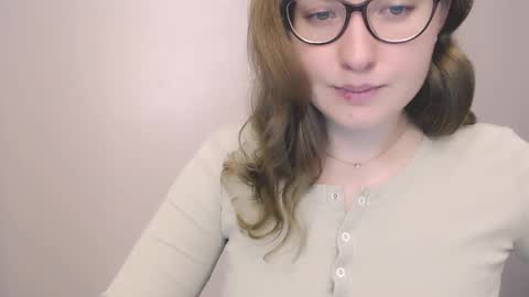 Snapshot of hartfoxx chatting on 11/21/25, 02:05 hartfoxx online show from 11/21/25, 02:05