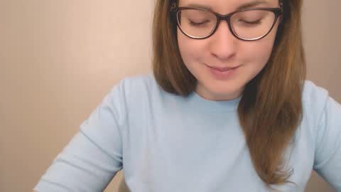 Snapshot of hartfoxx chatting on 12/13/25, 09:42 hartfoxx online show from 12/13/25, 09:42