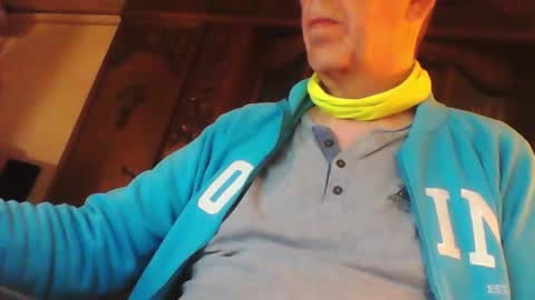 Snapshot of hartwichser1 chatting on 09/27/25, 05:18 hot n nasty online show from 09/27/25, 05:18