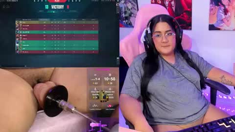 Snapshot of haruu2 chatting on 03/05/25, 10:21 karen online show from 03/05/25, 10:21