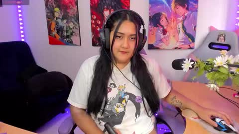 Snapshot of haruu2 chatting on 11/02/25, 08:22 karen online show from 11/02/25, 08:22