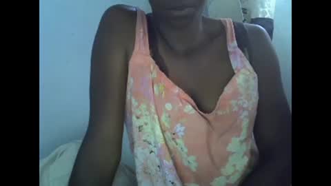 Snapshot of harysette chatting on 01/08/25, 09:00 harysette online show from 01/08/25, 09:00