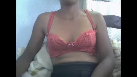 Snapshot of harysette chatting on 01/13/25, 12:02 harysette online show from 01/13/25, 12:02