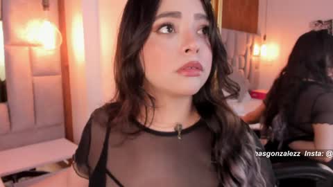 Snapshot of has_gonzalezz chatting on 05/05/26, 04:53 has_gonzalezz online show from 05/05/26, 04:53