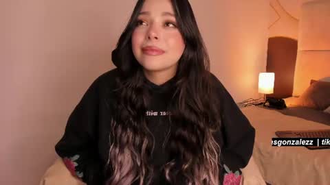 Snapshot of has_gonzalezz chatting on 06/11/26, 04:32 has_gonzalezz online show from 06/11/26, 04:32