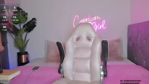 Snapshot of hasbella_saenz1 chatting on 04/19/26, 12:26 s online show from 04/19/26, 12:26