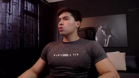 Snapshot of hat_guy01 chatting on 02/16/26, 09:44 hat_guy01 online show from 02/16/26, 09:44