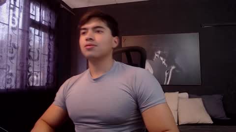 Snapshot of hat_guy01 chatting on 02/20/26, 08:42 hat_guy01 online show from 02/20/26, 08:42