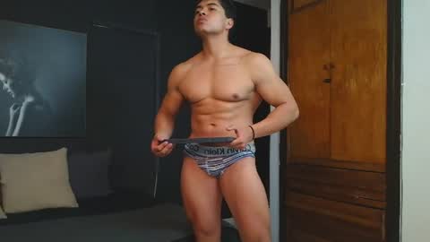 Snapshot of hat_guy01 chatting on 07/21/26, 10:01 hat_guy01 online show from 07/21/26, 10:01