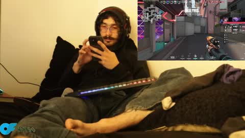 Snapshot of hatsumotokyoto chatting on 01/30/25, 11:45 More content   2   online show from 01/30/25, 11:45