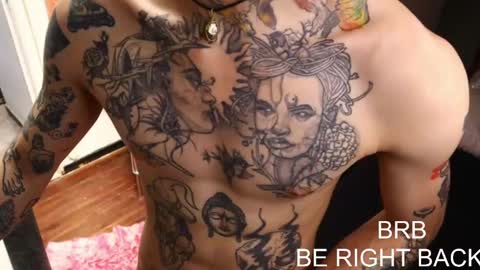 Snapshot of hatsumotokyoto chatting on 02/02/25, 12:19 More content   2   online show from 02/02/25, 12:19