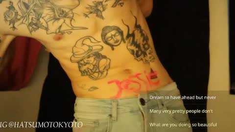 Snapshot of hatsumotokyoto chatting on 02/15/25, 11:17 More content   2   online show from 02/15/25, 11:17