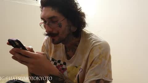 Snapshot of hatsumotokyoto chatting on 03/08/25, 07:53 More content   2   online show from 03/08/25, 07:53