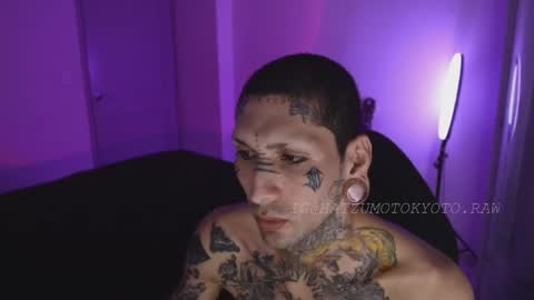 Snapshot of hatsumotokyoto chatting on 10/01/25, 03:12 More content   2   online show from 10/01/25, 03:12