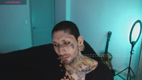 Snapshot of hatsumotokyoto chatting on 10/09/25, 04:32 More content   2   online show from 10/09/25, 04:32