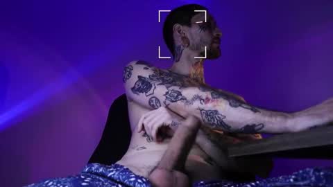 Snapshot of hatsumotokyoto chatting on 12/02/25, 11:00 More content 2 online show from 12/02/25, 11:00