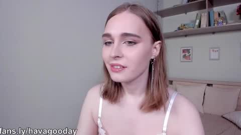 Snapshot of havagooday chatting on 02/20/26, 06:59 Mia online show from 02/20/26, 06:59