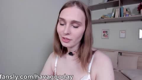 Snapshot of havagooday chatting on 02/26/26, 07:51 Mia online show from 02/26/26, 07:51