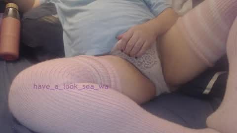 Snapshot of have_a_look_sea_wa chatting on 11/10/25, 04:22 have_a_look_sea_wa online show from 11/10/25, 04:22