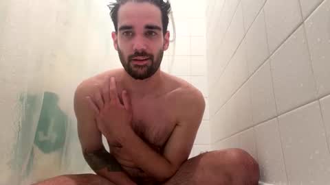 Snapshot of hawaiisurf8 chatting on 10/09/25, 02:37 SoulSurfer8 online show from 10/09/25, 02:37