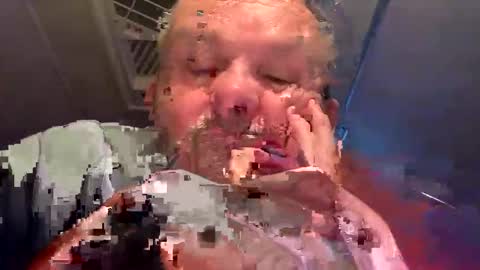 hawks2113 online show from 12/22/24, 11:31