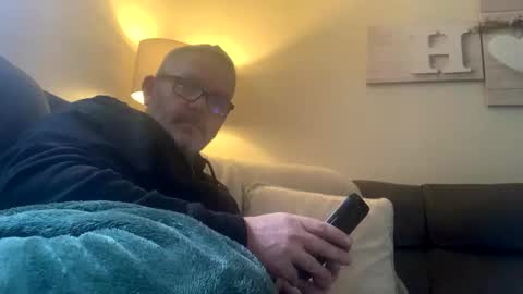 hawks2113 online show from 02/13/25, 03:14