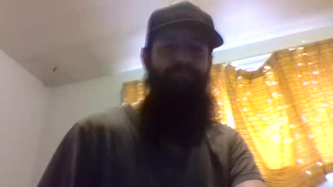 Snapshot of hawktalon007 chatting on 03/09/25, 09:25 Robert online show from 03/09/25, 09:25