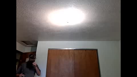 Snapshot of hawktalon007 chatting on 09/21/25, 06:53 Robert online show from 09/21/25, 06:53