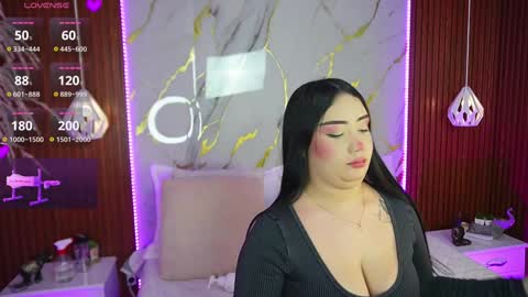 Snapshot of hay1_ chatting on 12/14/24, 03:07 haylie See you tonight at 8pm Colombia time online show from 12/14/24, 03:07