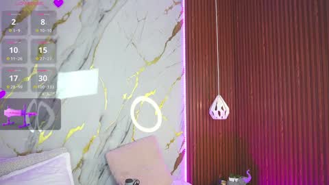 Snapshot of hay1_ chatting on 12/15/24, 07:13 haylie See you tonight at 8pm Colombia time online show from 12/15/24, 07:13