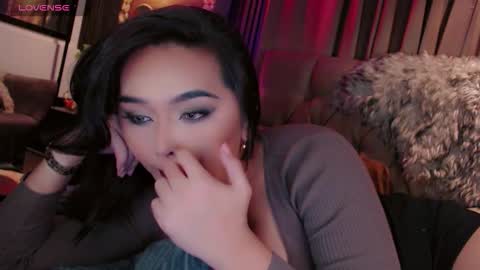 Snapshot of hay_fa chatting on 10/24/25, 11:17 HAYFA online show from 10/24/25, 11:17