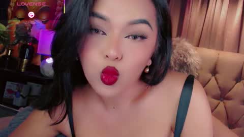 Snapshot of hay_fa chatting on 11/10/25, 05:39 HAYFA online show from 11/10/25, 05:39