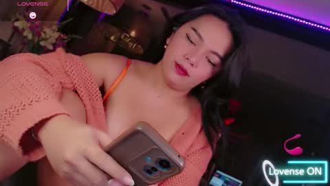 Snapshot of hay_fa chatting on 12/20/25, 03:57 HAYFA online show from 12/20/25, 03:57