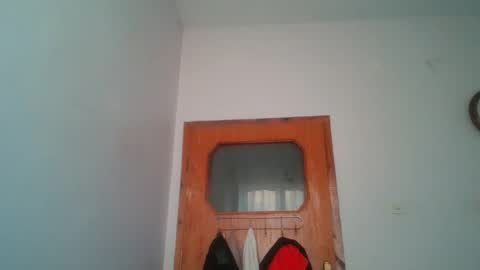 Snapshot of hayal758 chatting on 02/25/25, 03:05 hayal758 online show from 02/25/25, 03:05