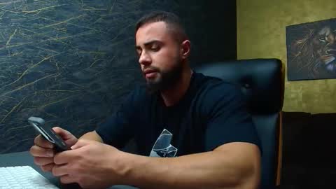 HayesWood online show from 11/10/25, 05:39