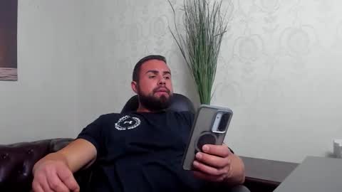 HayesWood online show from 11/22/25, 06:12