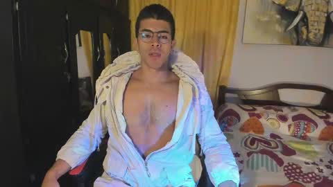 Snapshot of hazbinstudio chatting on 10/27/25, 02:32 hazbinstudio online show from 10/27/25, 02:32